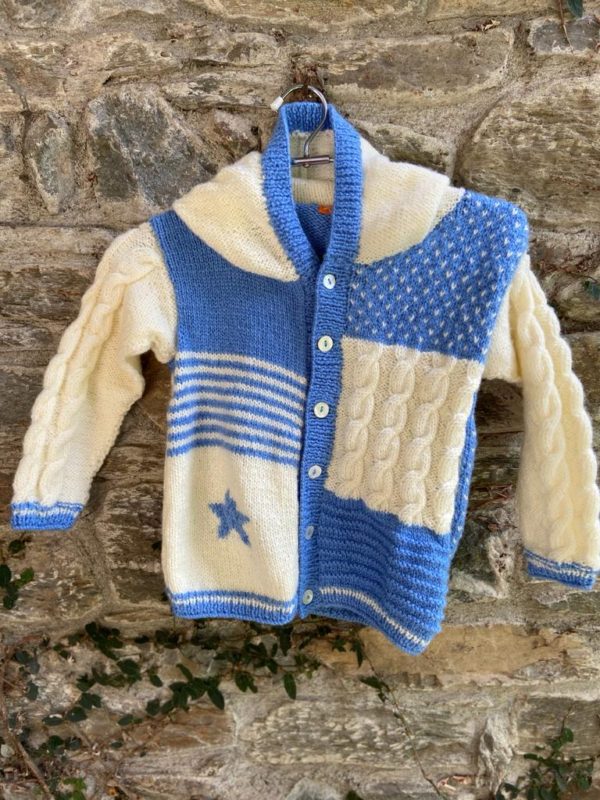 Hand-knitted pullover with colourful squares for boys and girls - 4 to 6 years (Code-UK53NC77C)