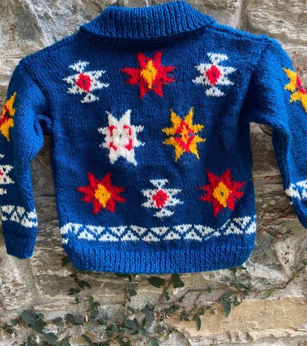 Hand-knitted pullover with colourful stars for boys and girls - 6 to 8 years (Code -UK17NC23)