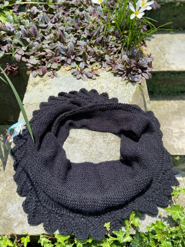 Hand knitted fringe printed Cowl (Code-UW253N015F)