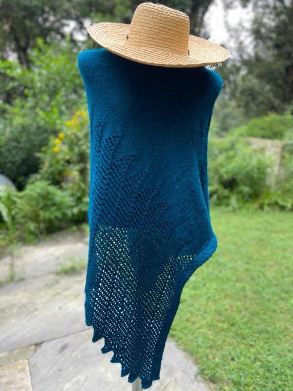 Hand knitted poncho with side net design (Code-UW235N183F)