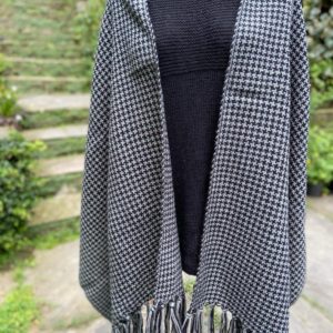 Handwoven woolen houndstooth shawl (Code-UW200NC106F)