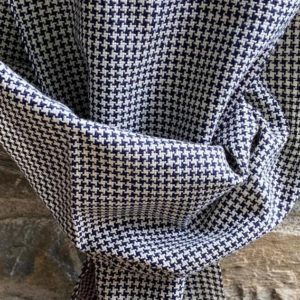 Hand woven muffler with houndstooth design for men (Code-UM204PC97F)